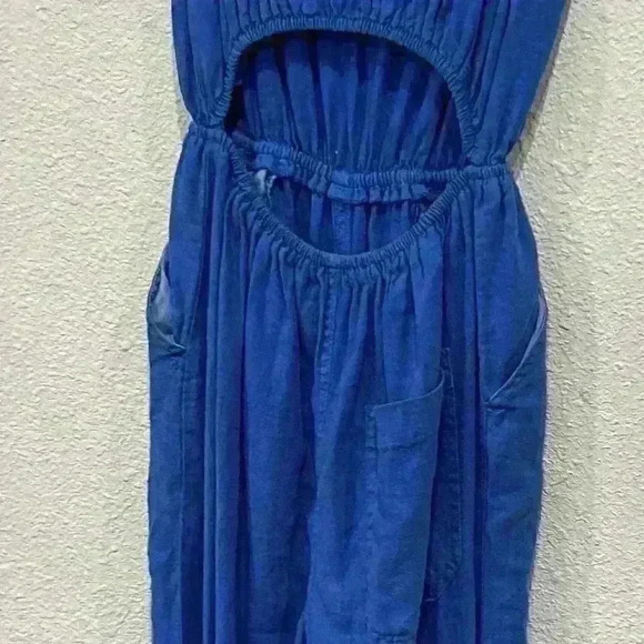 Women’s lightweight sleveless jumpsuit - Picture 3 of 5